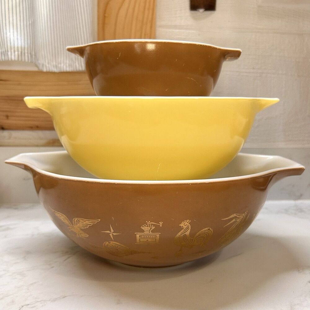 3 Vintage Pyrex American Heritage Early American Cinderella Nesting Mixing Bowls